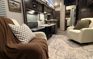 2019 Cruiser Stryker ST-2916 w/paddle boards!