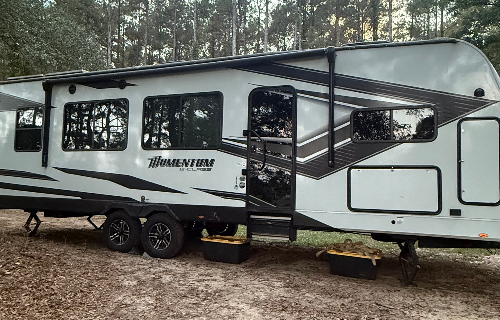 2024 Grand Design Momentum G-Class 28G