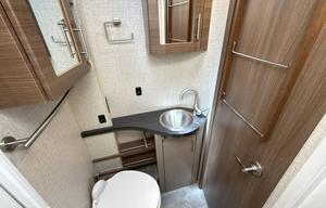 Top Notch Rv - Mercedes Benz Atasca Navion 24v 26'