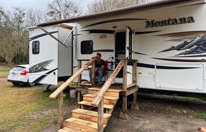 2010 Keystone Montana 5th wheel 3150 RL
