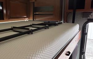 Class A Bounder 2 Full Bath w/ King and Bunkhouse