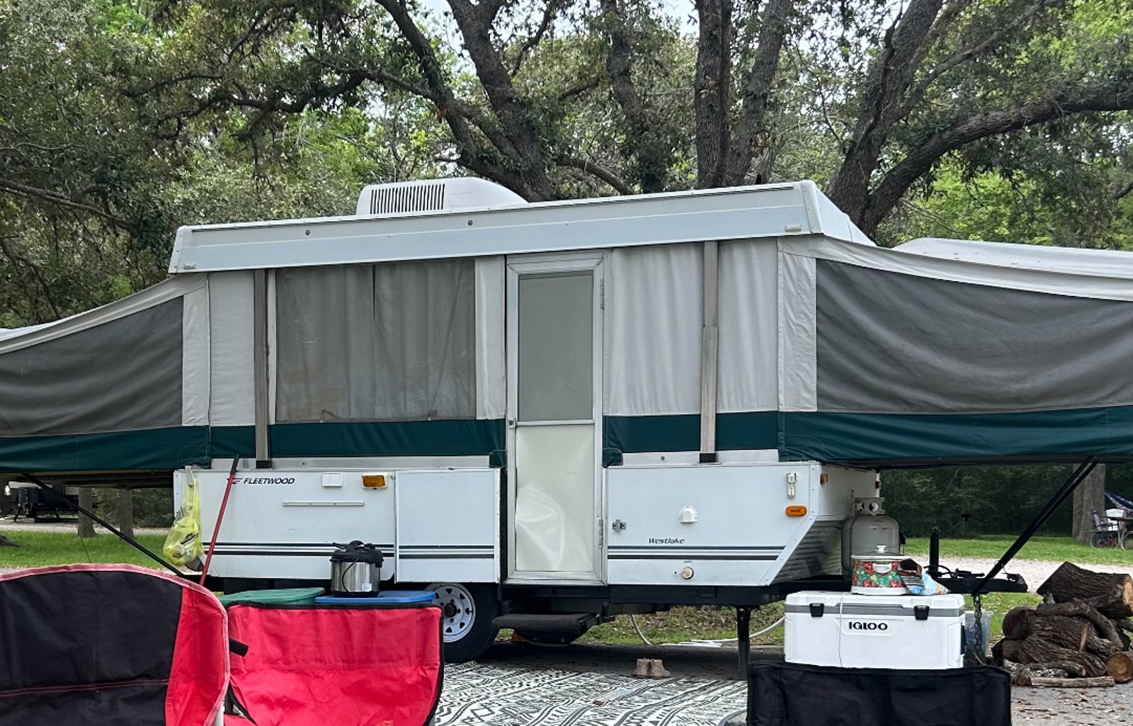Coleman Pop Up