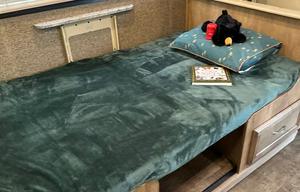 'Rosie' 2017 Gulf Stream RV Conquest Class C 6238
