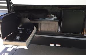 2017 Surveyor 245 BHS   Delivery available. Generator available.