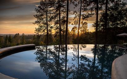 Reverie retreat