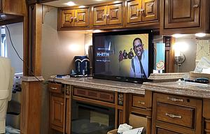 2012 Tiffin Motorhomes Zephyr 45 LZ Option B