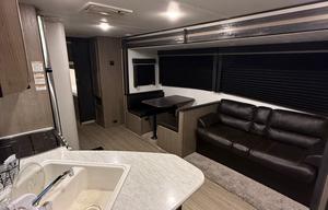 2020 Hideout 290LHS RV rental photo 7