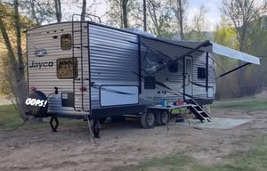 2020 Jayco Jay Flight SLX Western Edition 242BHSW RV rental photo 6