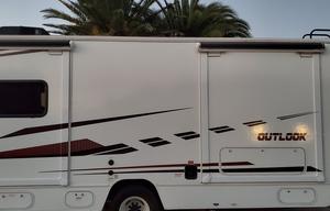 2019 Winnebago Outlook 27D