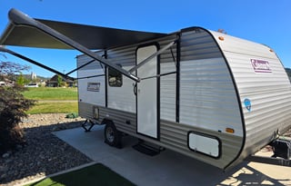 2024 Coleman 17B - Simple Family Fun