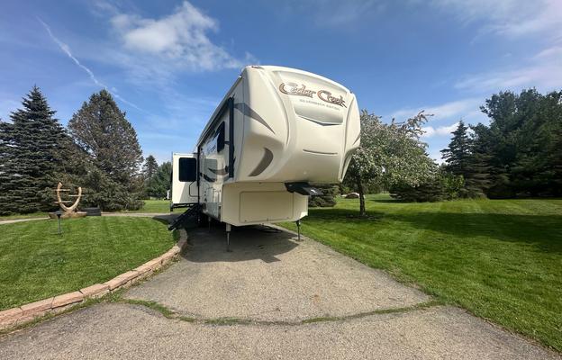 2016 Forest River RV Cedar Creek Silverback 29RE