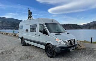 "The Cascade" - Luxury Sprinter Van With Unlimited Mileage