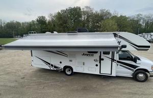 The GYPSY: Gorgeous NEW Luxury Class C Motorhome