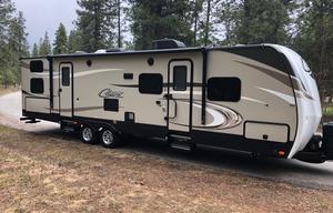 2018 Keystone Cougar 31SQB - Sleeps 11