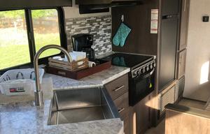 2020 Dutchmen RV Coleman Lantern Series 334BH