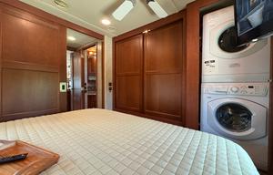 Your Coastal Condo with Fireplace & Outdoor TV