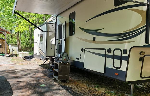 Dave and Catrina's Spacious Kid friendly Camper!!!