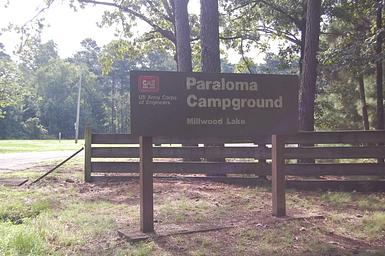 Entrance of Paraloma Park