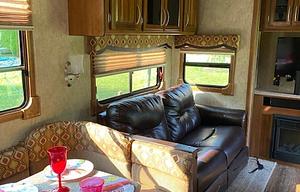 FIFTH WHEEL 37 Ft 2015 Prime Time Crusader Bunk HS
