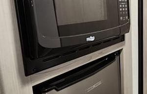 Sleeps 5 With an Electric Fireplace/coffee Maker