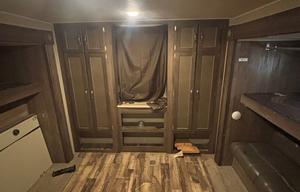 2020 Puma 28RBQS RV rental photo 8