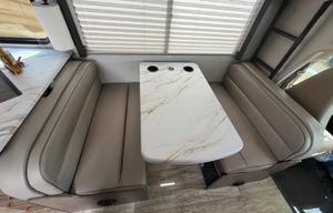 Thor Freedom Elite 28AE #205 Family Adventure RV