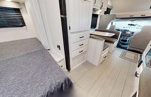 Easy Get Away - 2022 East to West Entrada