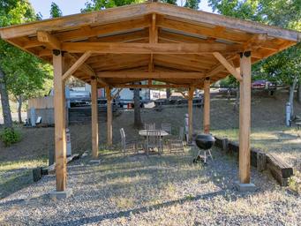 Trinity Alps RV Park