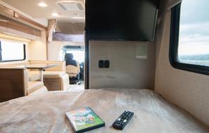 Mercedes Winnebago Model J  -  O