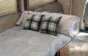 Coachmen Leprechaun - DELIVERY AVAILABLE