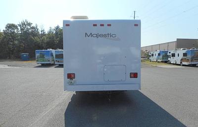 2017 Thor Motor Coach Majestic 23a