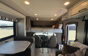 Rare King Bed | Auto Leveling | Easy to Drive