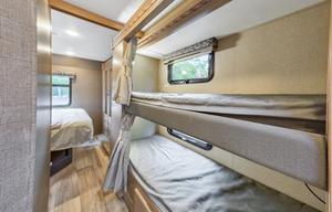 "Fourwinds Funhaus" - 6 bed Bunkhouse C Class RV