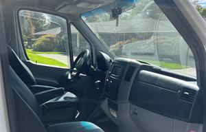Family Friendly Mercedes Camper  sleeps 4
