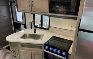 2021 Twilight TWS 3300
