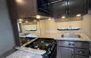 Family RV - Bunks & Space for Kids and Groups