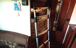 "Sweet Escape" Spacious 10-Person RV - Festivals