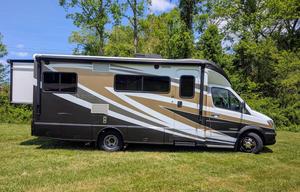 Itasca Navion | Classy Mercedes RV with 2 slides