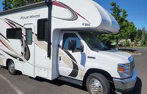 [Memorial Sale] Majestic Spirit - 6 seater