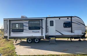 Spacious & Stylish Travel Trailer - Sleeps 5!