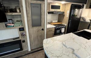 2022 Forest River RV Cherokee Alpha Wolf 26RL-L RV rental photo 10