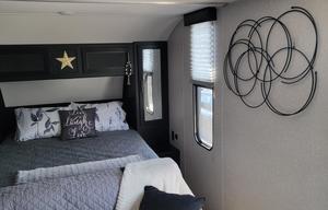 Lucy the Grey Wolf w/bunkhouse family Camper
