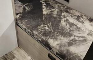 Sleeps 5 With an Electric Fireplace/coffee Maker