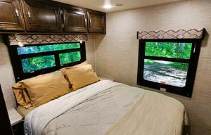 Sully | Family Bunkhouse | Sleeps 10 | Stocked