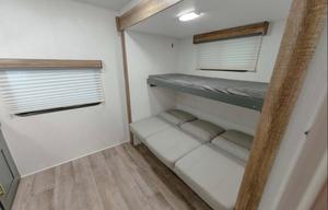 2024 Heartland Eddie Bauer 34 BHS RV rental photo 15