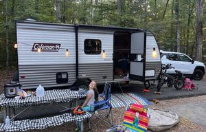 Light weight and easy to tow! Perfect for SUV.