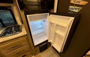 2025 Springdale - Beachy Camper w/Bunks, Pets OK