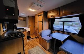 2015 Thor Motor Coach Chateau 24C
