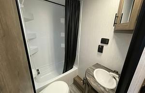 2021 Pioneer BH 250 RV rental photo 2
