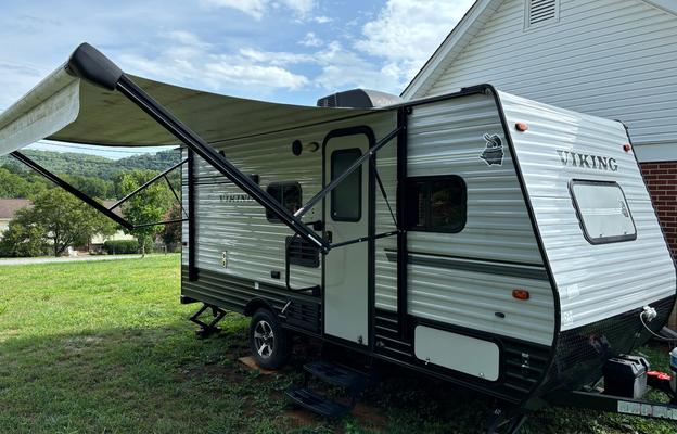 2018 Forest River Viking M-17 BHS RV rental photo 1